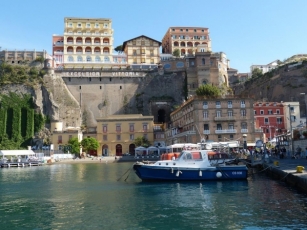 NYÁRBÚCSÚZTATÓ A SORRENTÓI-FÉLSZIGETEN - Hajóval Positánóból Amalfiba, kellemes séta Capri-szigetén